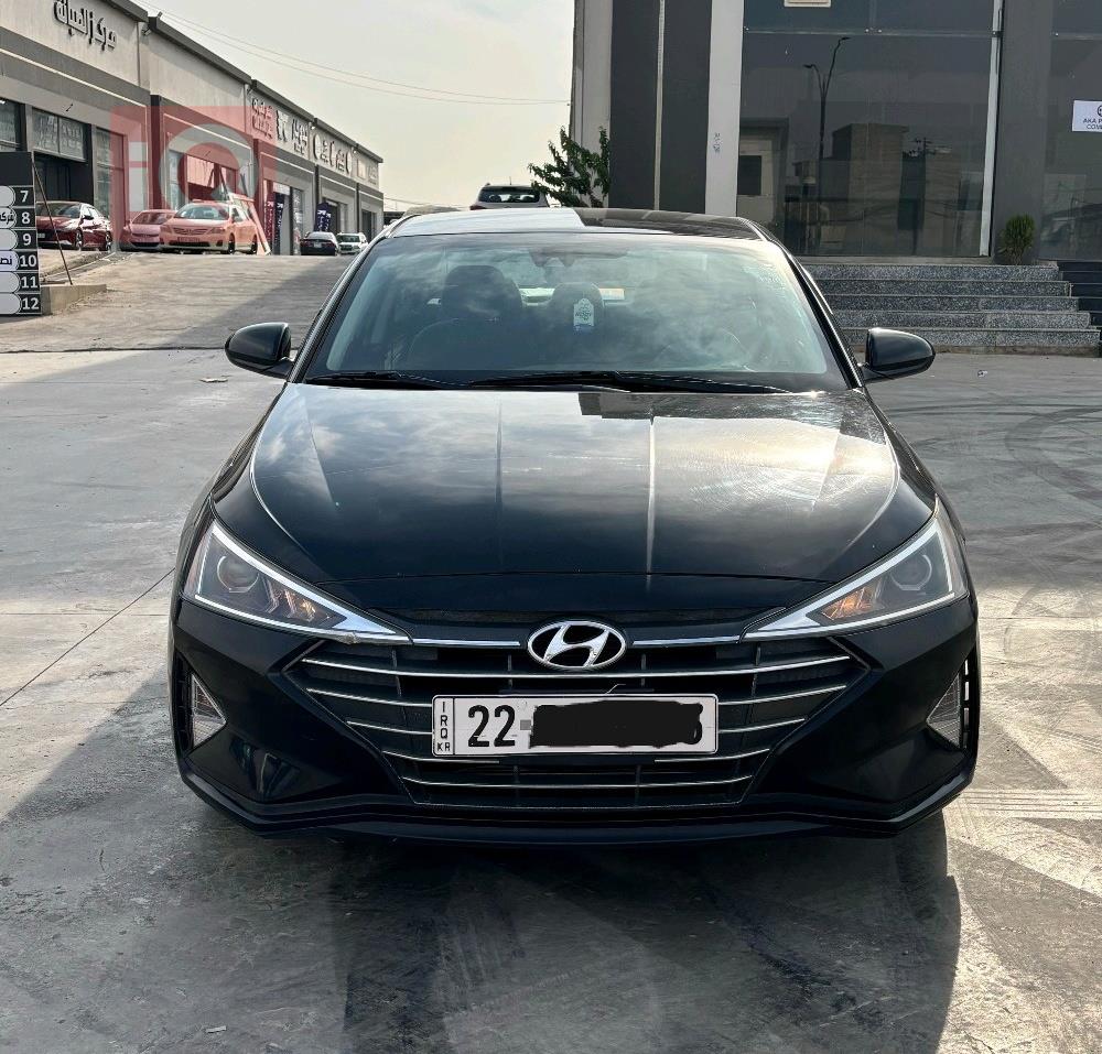 هیوندای ئەلەنترا